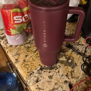 Hydrojug Traveler 40 Oz Cranberry USED